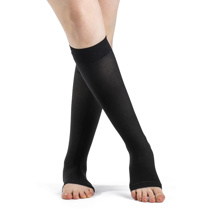 Dynaven Opaque Knee High